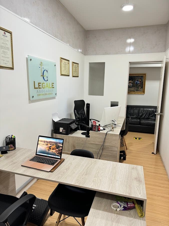 LEGALE ABOGADOS — foto