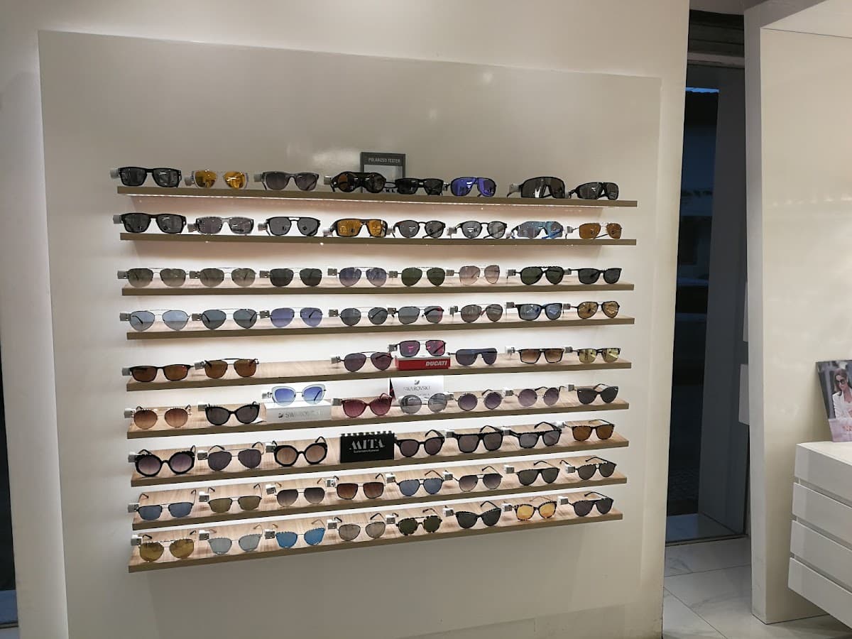 Optica Pauker — foto