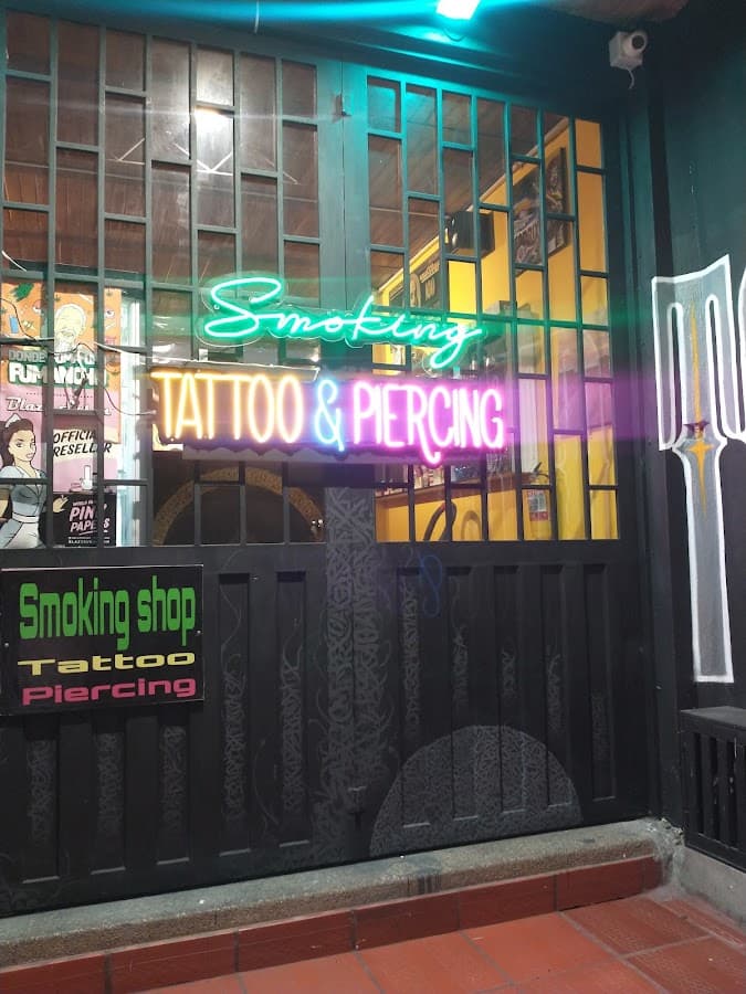 Hippietatoo tatuajes & piercing — foto
