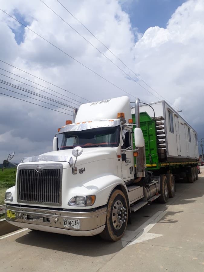 Puertoriente Logística Y Transporte S.A.S — foto