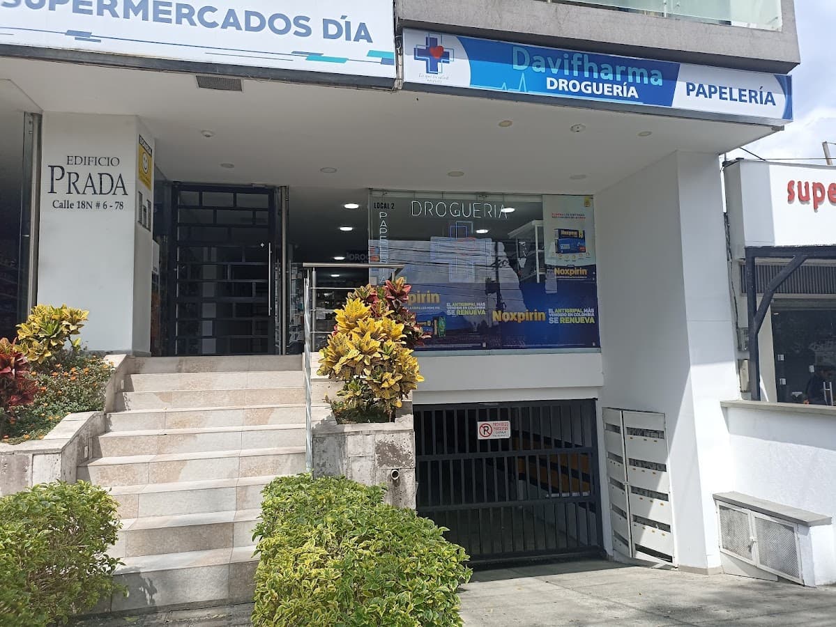 Droguerías Davifharma y Papelería