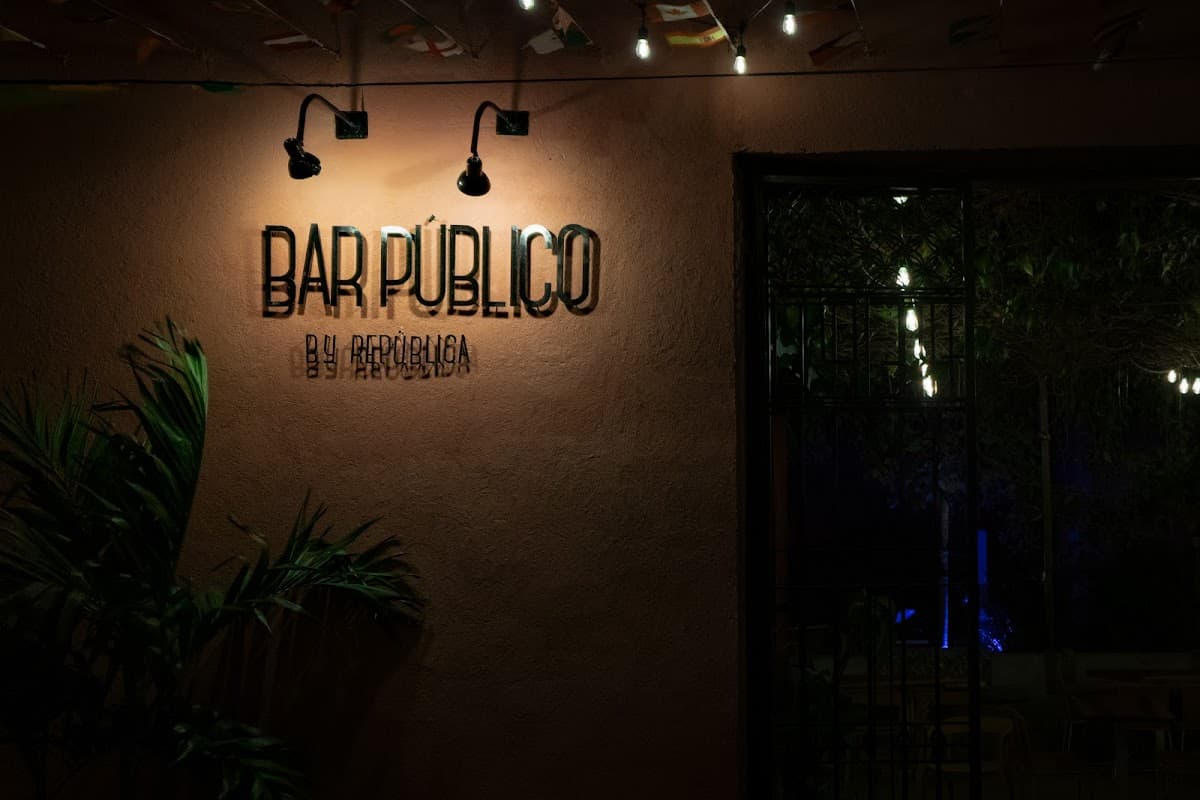 Bar Público by República