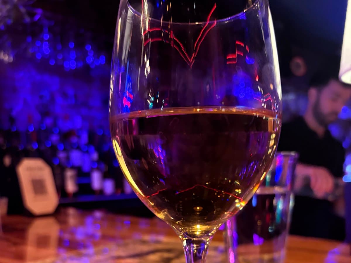 Dracula's Legacy Wine Bar & Bistro Tampa — foto