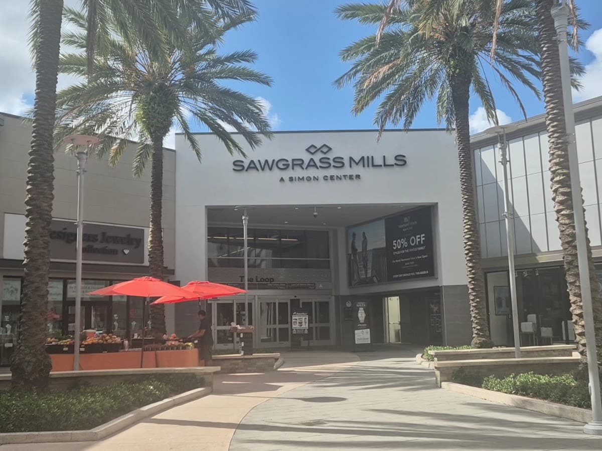 Sawgrass Mills outlet