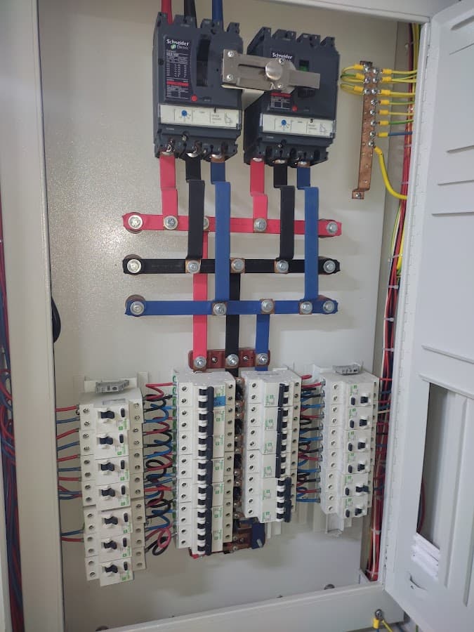 Yo Te Salvo EIRL - Técnicos Electricistas Profesionales a Domicilio en Lima — foto