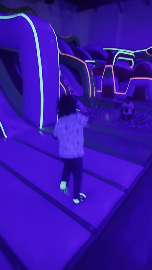 Funtastic Depot - Indoor Amusement Park — foto