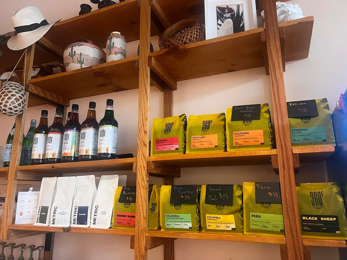 Artessence Coffee Shop