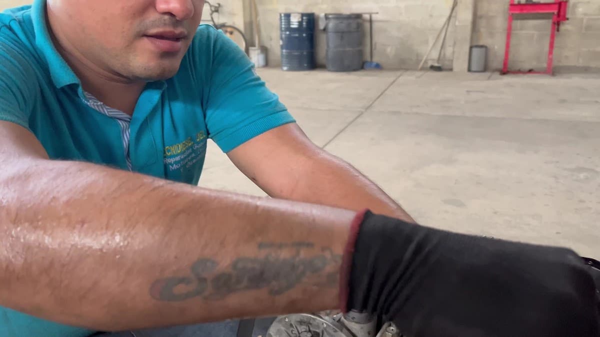 Servirteca, taller y latonería — foto