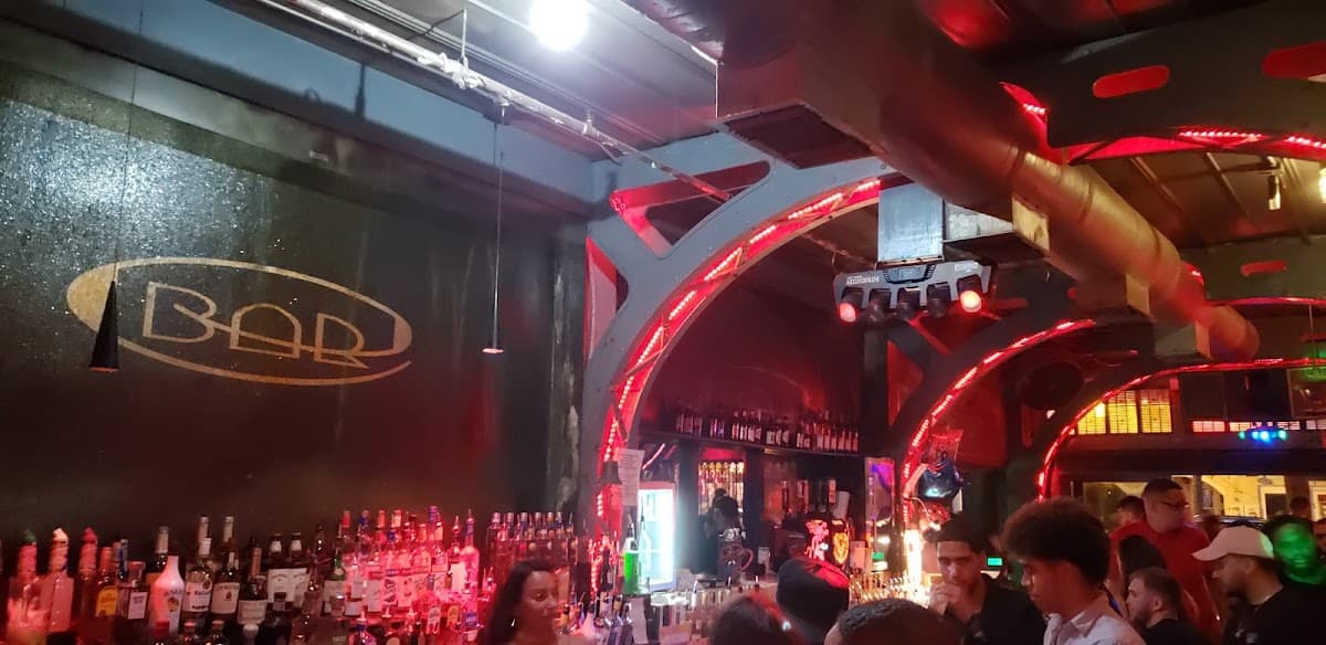Ebar Club 13