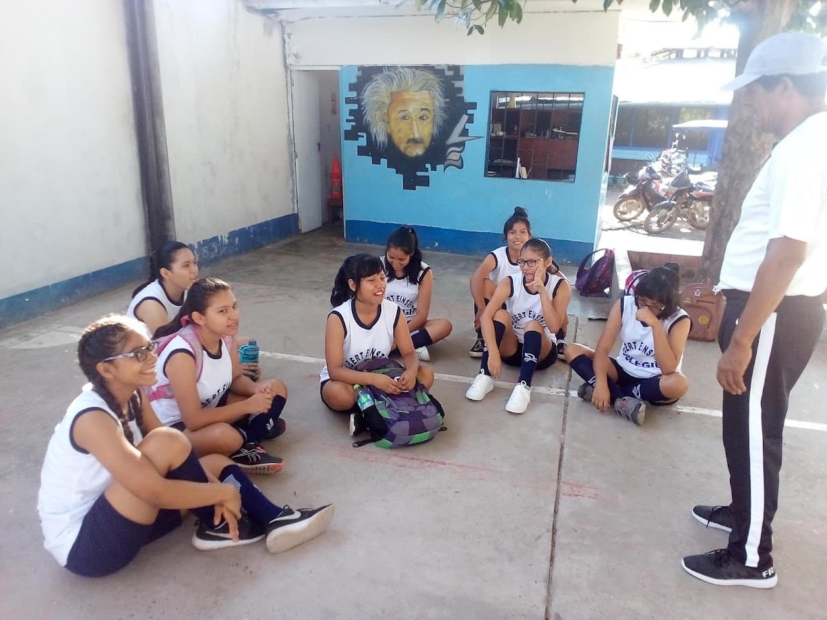 International School of Pucallpa — foto