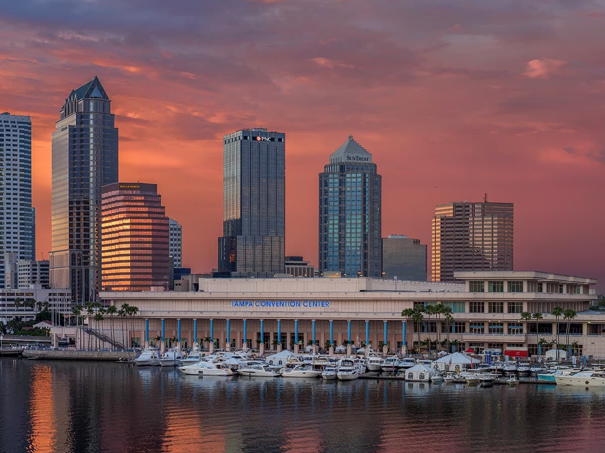 Latitude Living Partners @ KW South Tampa — foto