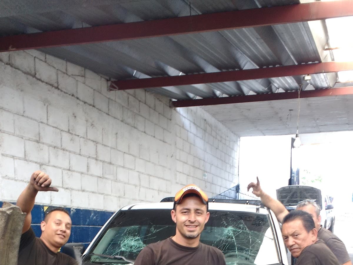 MANTENIMIENTO MECANICO AUTOMOTRIZ