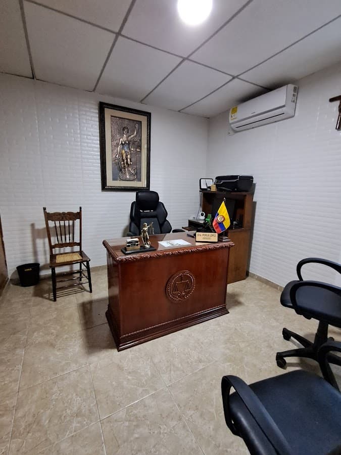 Abogados Especialista en Derecho de Familia, Divorcio, Sucesión, D-Civil y D-Administrativo. ARRAUTH LÓPEZ ABOGADOS. — foto