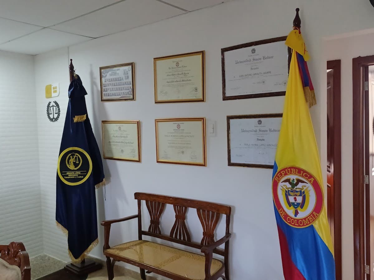 Abogados Especialista en Derecho de Familia, Divorcio, Sucesión, D-Civil y D-Administrativo. ARRAUTH LÓPEZ ABOGADOS. — foto