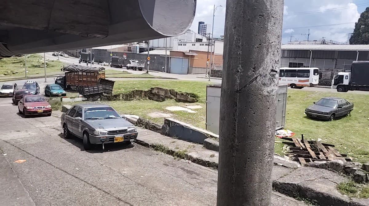Servicio Automotriz El Paisa — foto