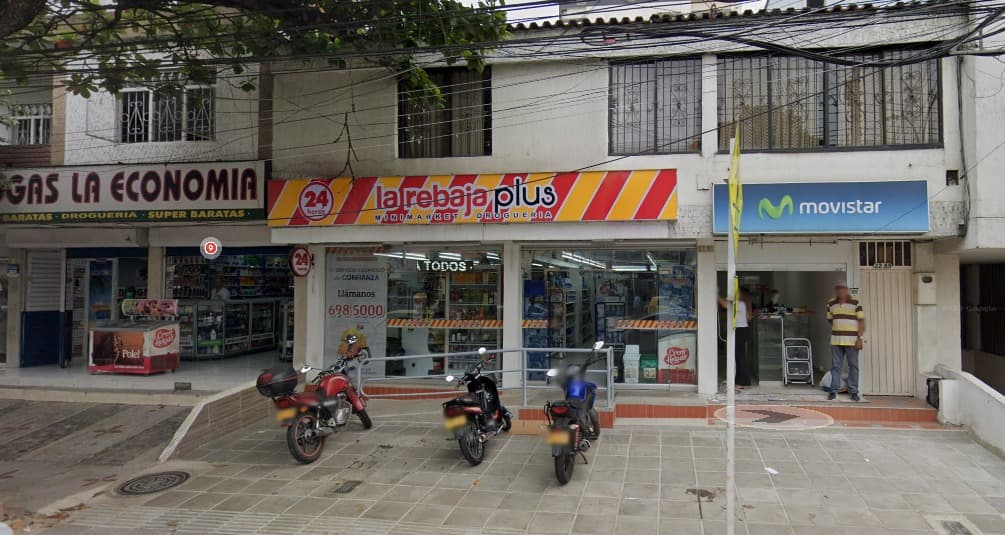 la rebaja Plus No. 3 DROGUERIA Y MINIMARKET Sotomayor Bucaramanga — foto