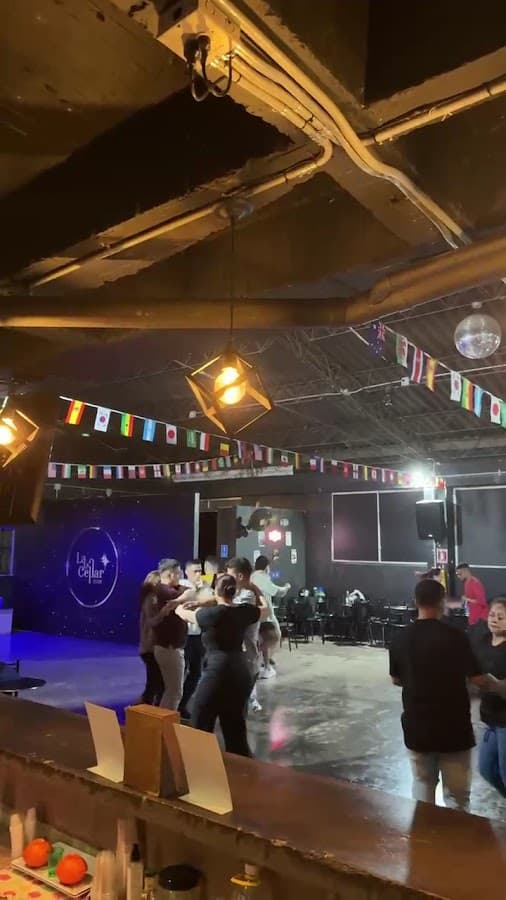 La Cellar Club — foto