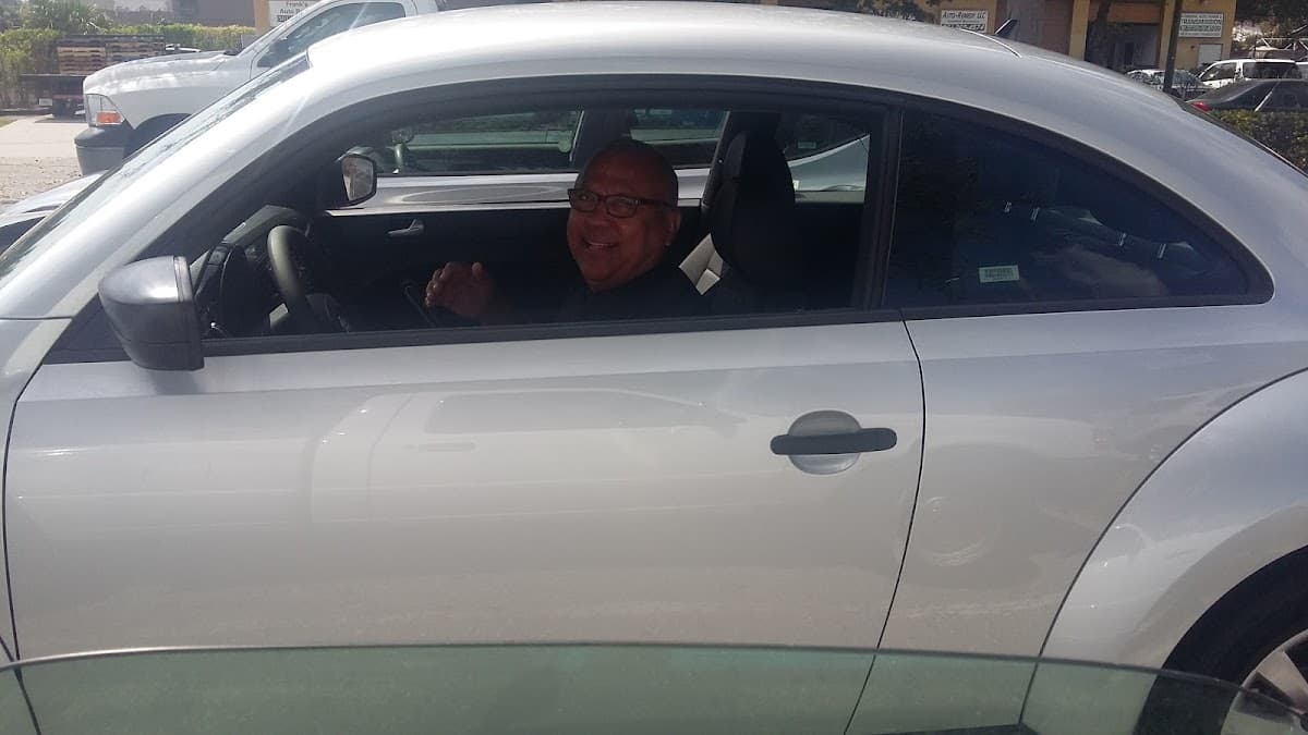 Avis Car Rental — foto