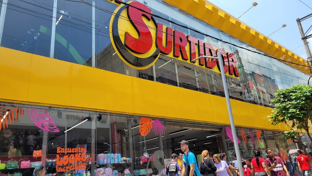 El Surtidor