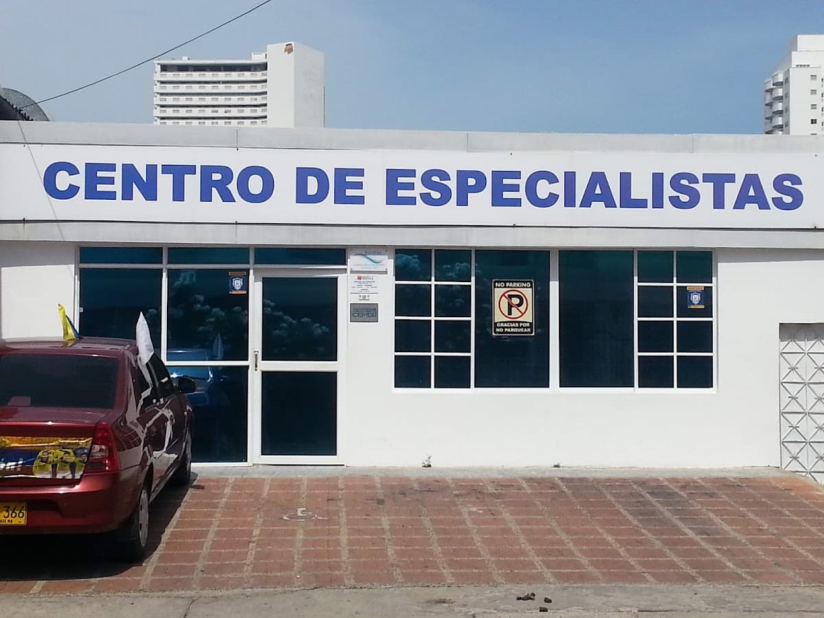 CENTRO DE ESPECIALISTAS SANTO DOMINGO — foto