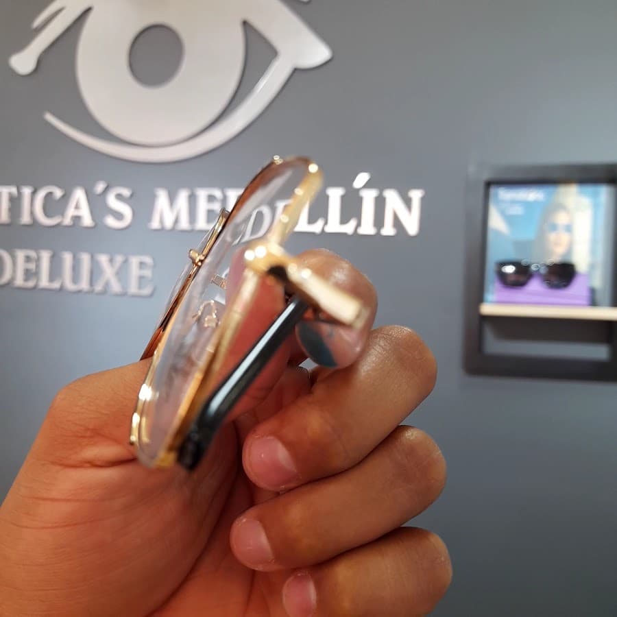 Ópticas Visión Medellin Deluxe — foto