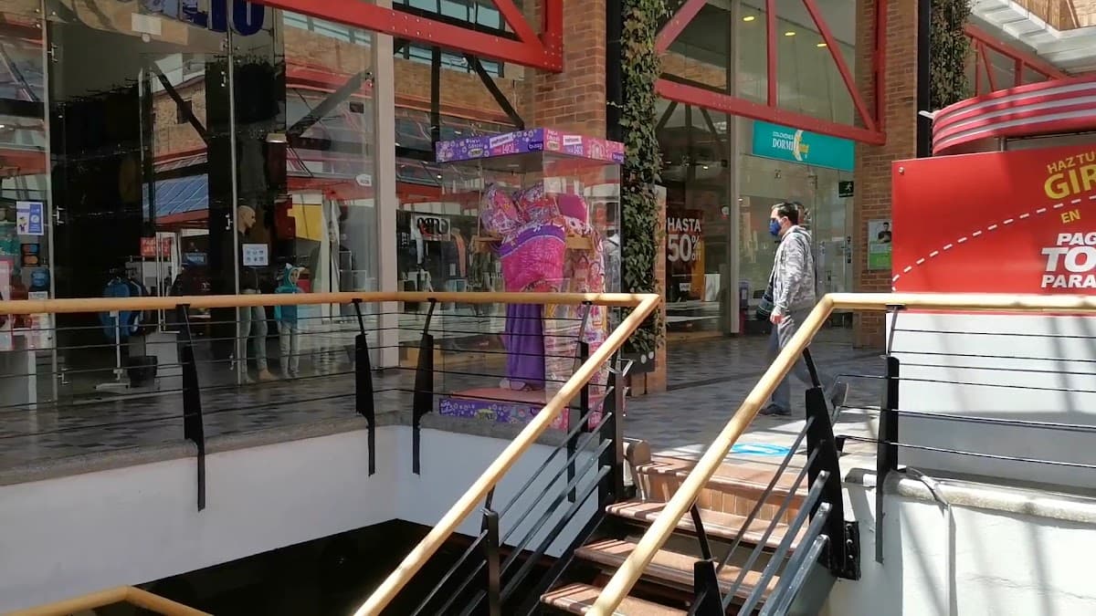 Centro Comercial Plaza de las Américas — foto