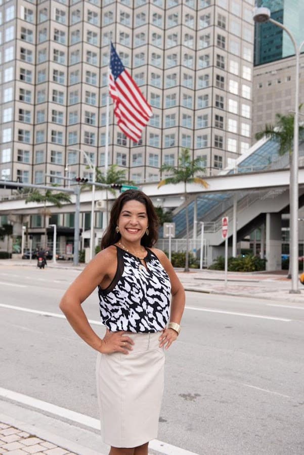 America Expert LLC - Miami — foto