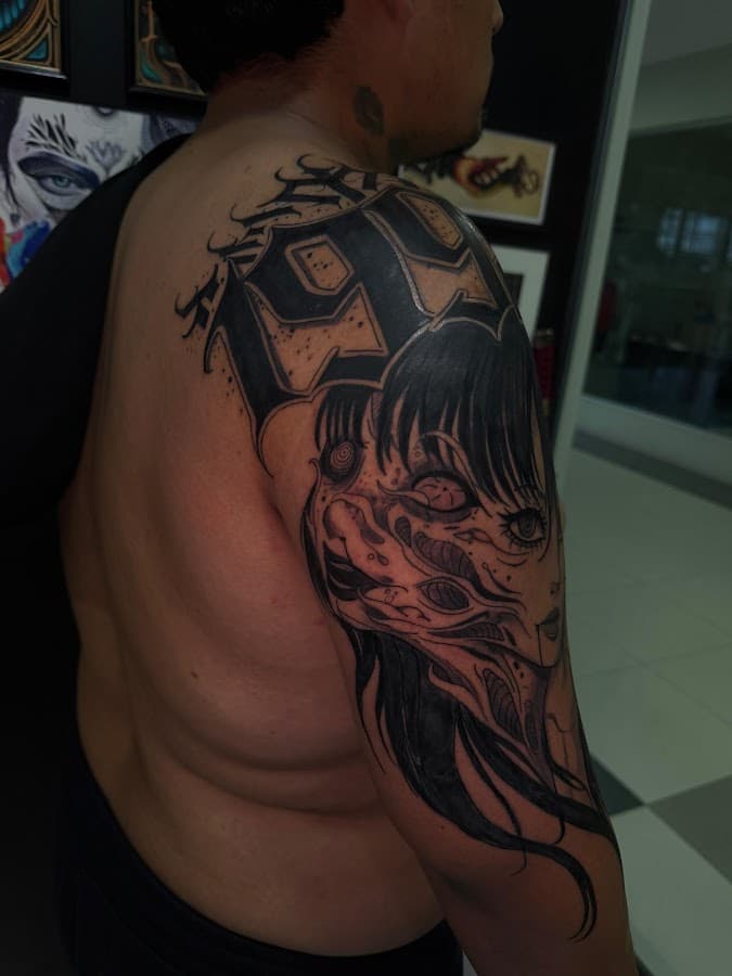 Charlie Blackout Tattoo — foto