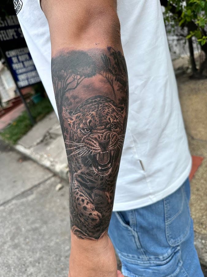 Ink House - Tattoo Studio — foto