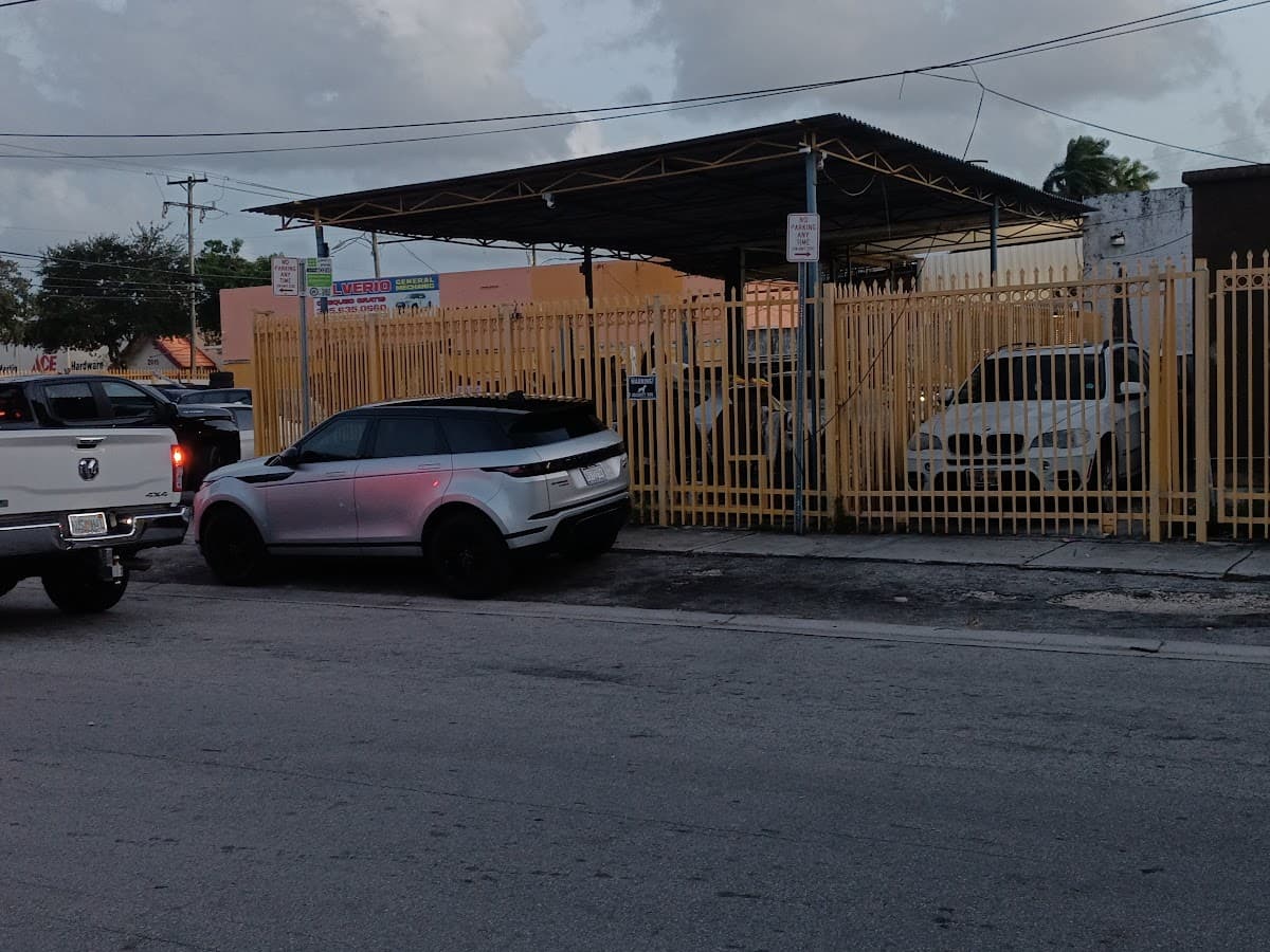 Mecanico Del Carro — foto