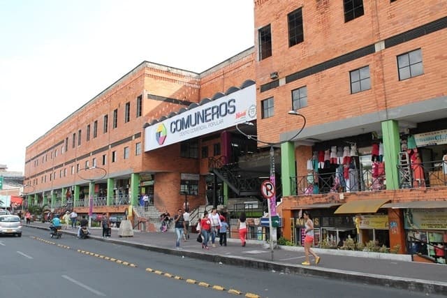 Centro Comercial Popular Los Comuneros