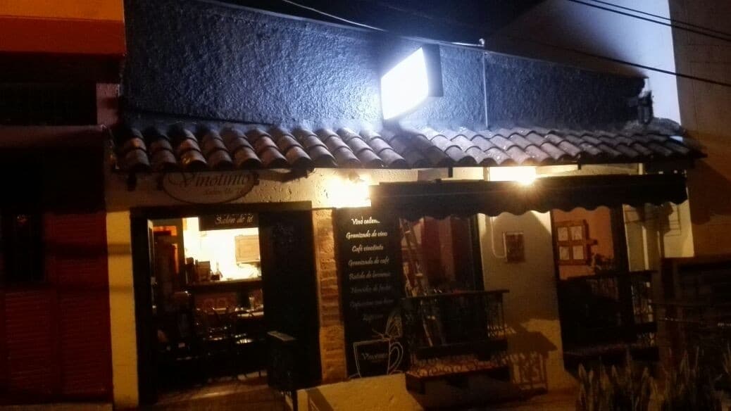 Vinotinto Salón de Té - Café