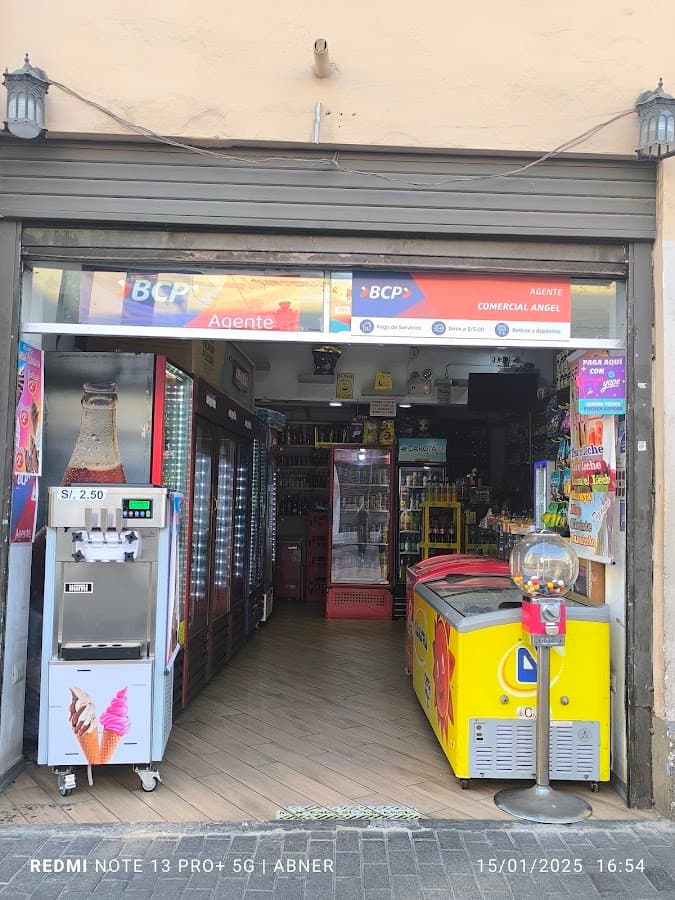 Comercial store unión — foto