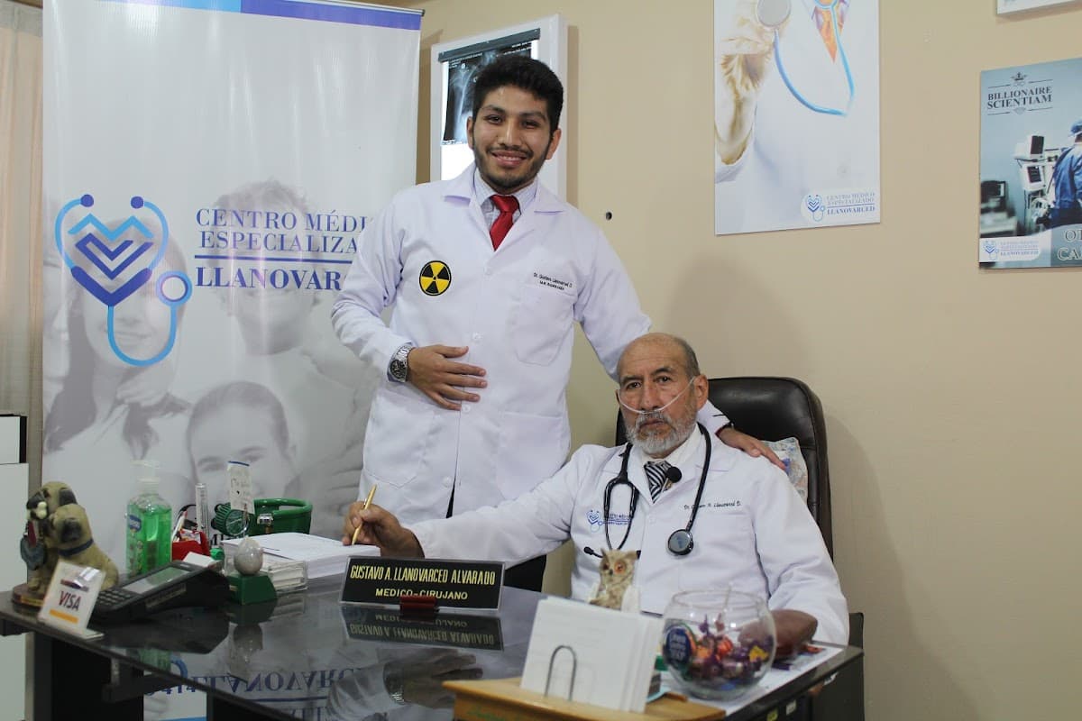 Centro Médico Llanovarced. — foto