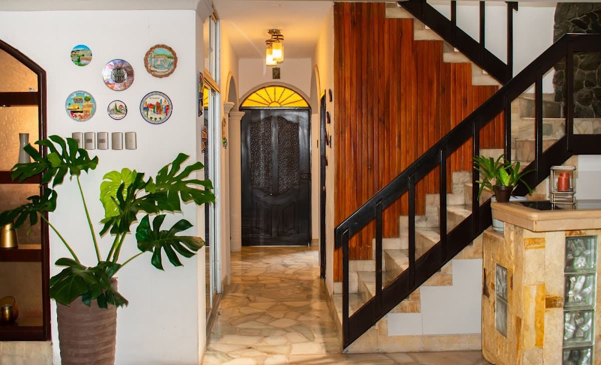 Villa 97 Guayaquil – Suites y Habitaciones Económicas Cerca del Aeropuerto