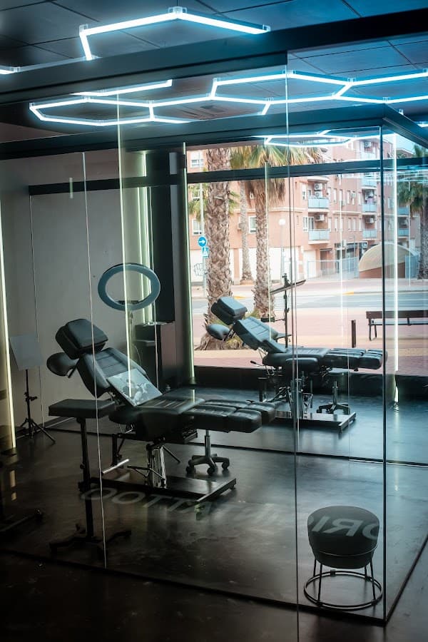 ORIGIN TATTOO STUDIO — foto