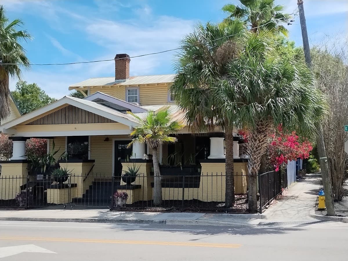 Palm Villa Hostel