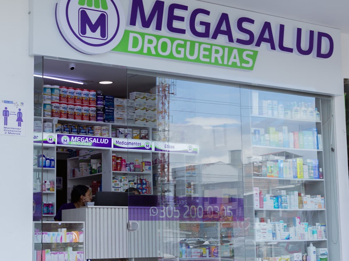 Drogueria Megasalud sede Hospital san jose — foto