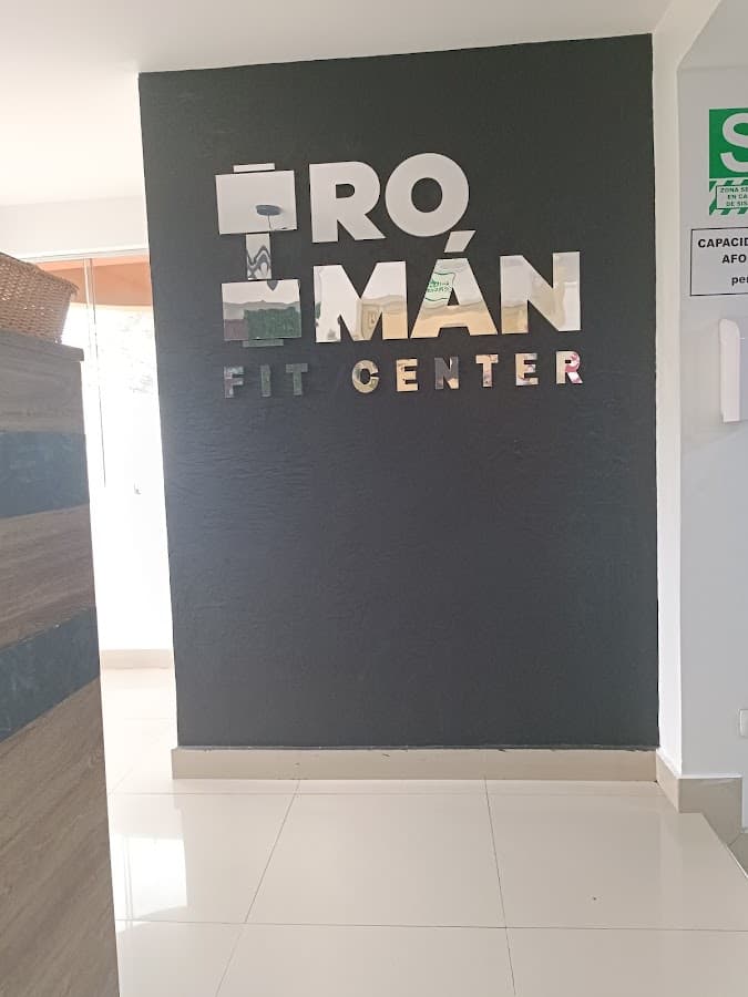 ROMÁN FIT CENTER