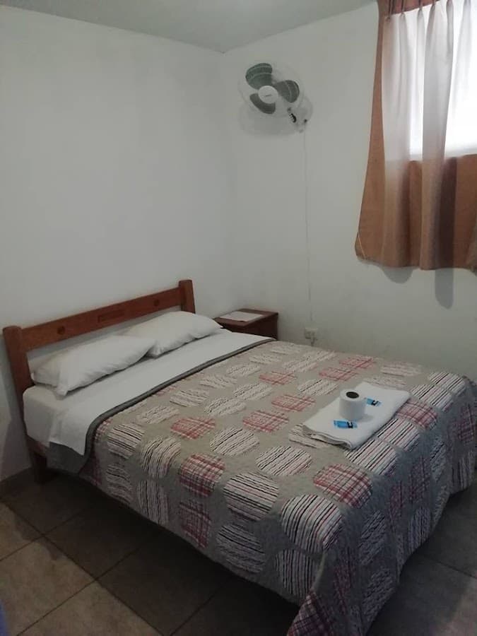 HOSTAL PARIS — foto