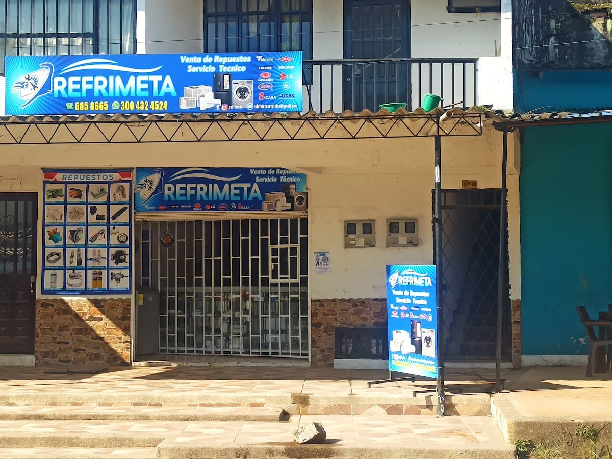 Almacén de repuestos chavita — foto