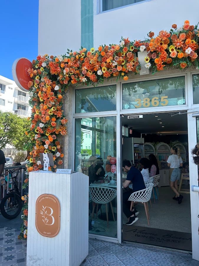 Bon Bouquet Cafe