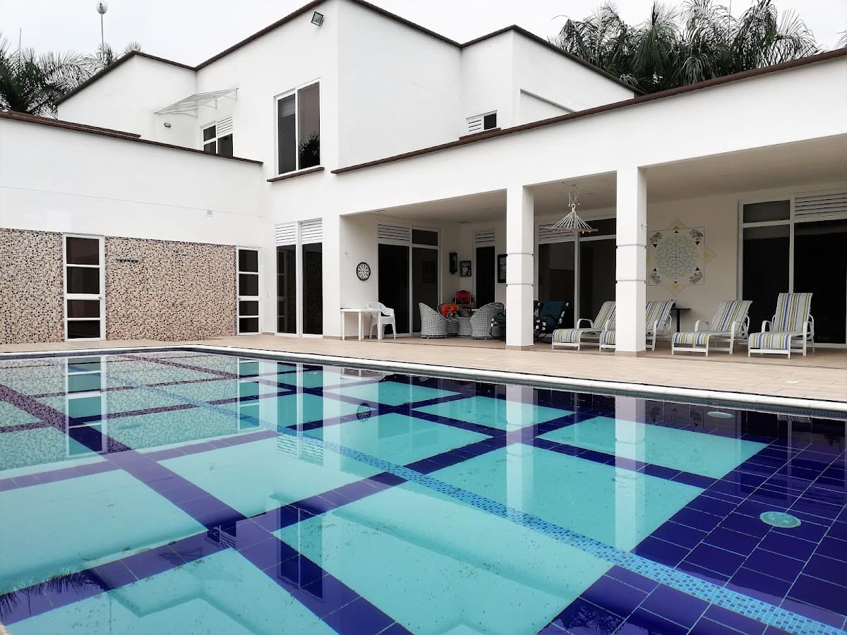 CASA MEDINA INMOBILIARIA SAS