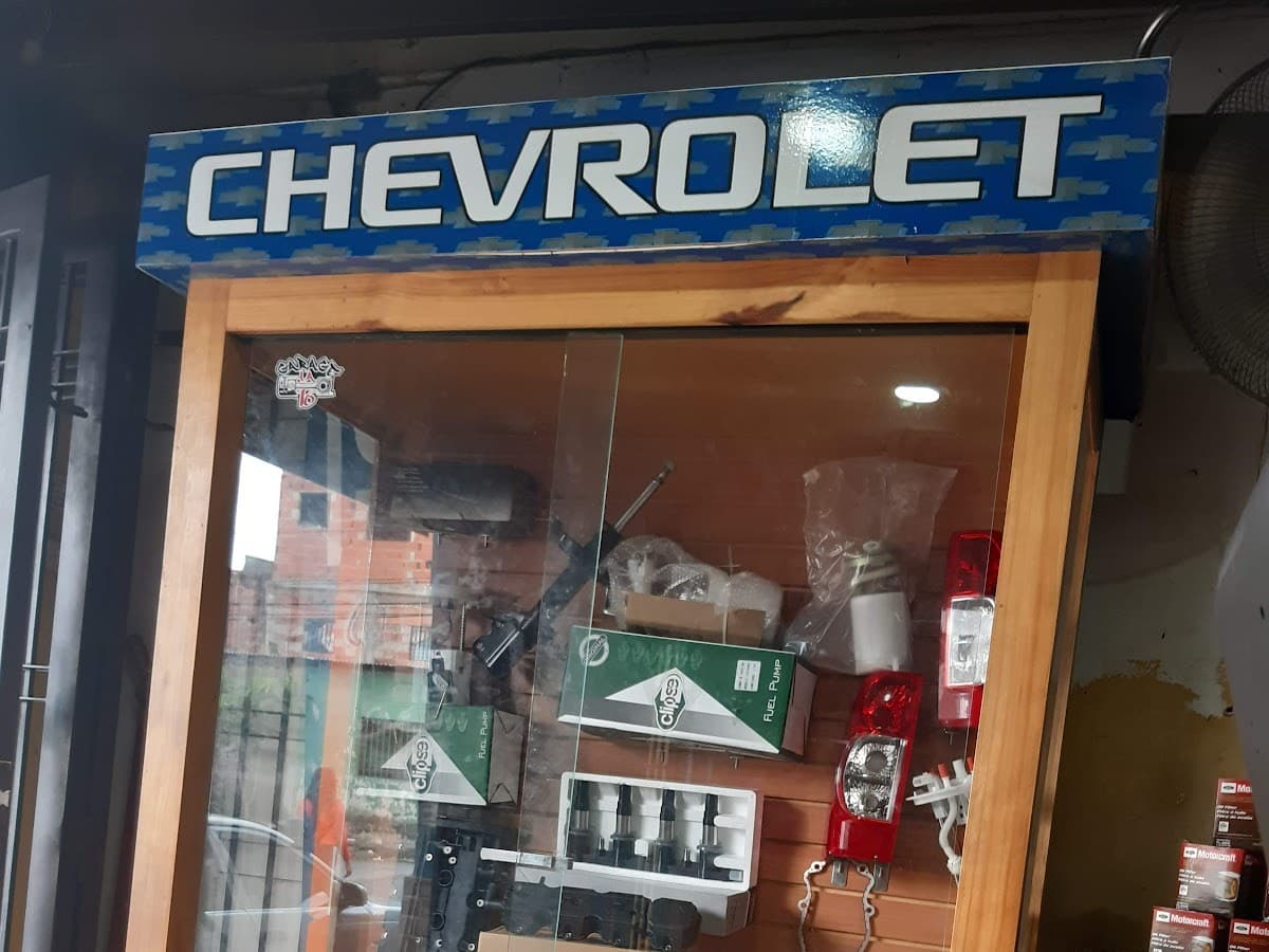 MERCADO AUTOPARTES — foto