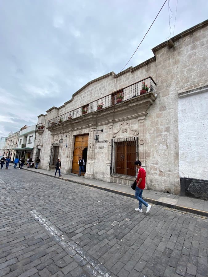 Llama Education Spanish School in Arequipa Peru
