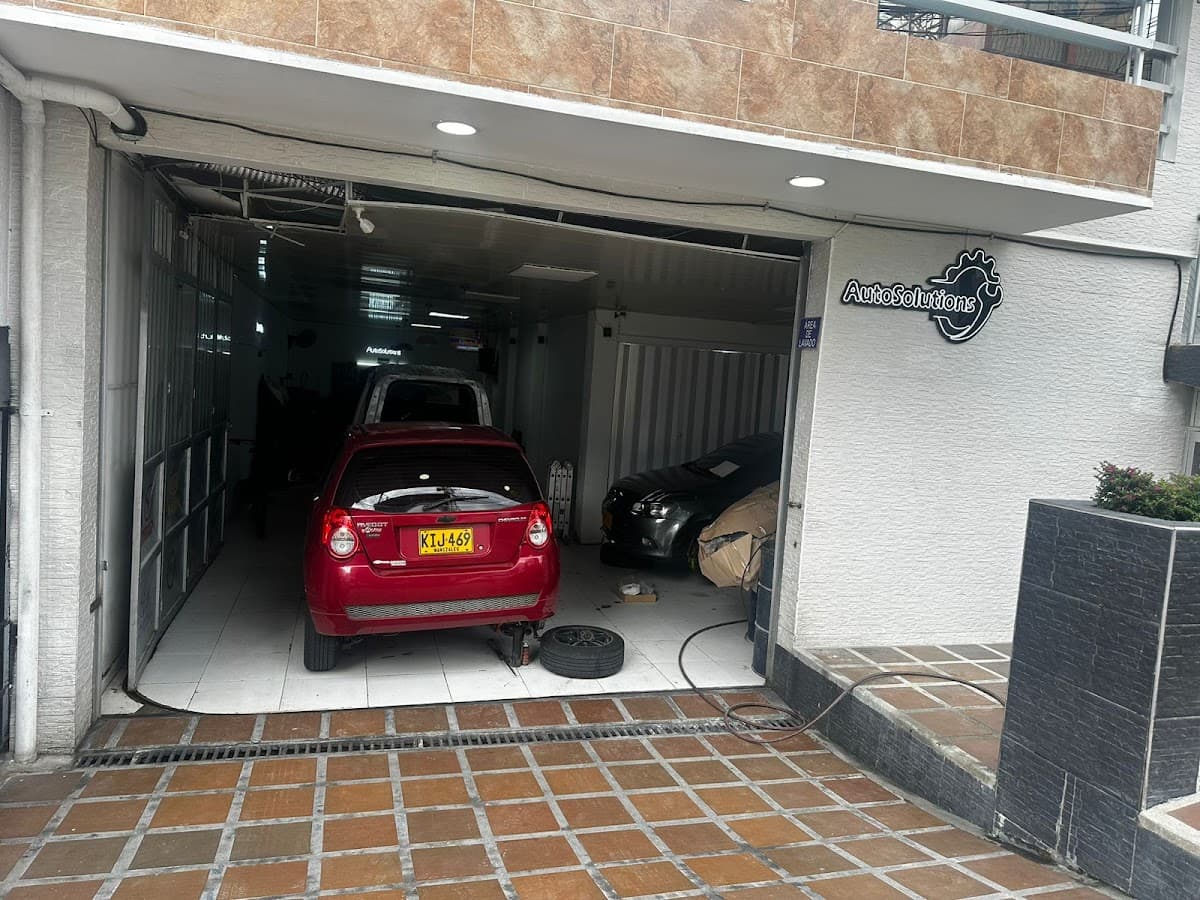 Auto Solutions — foto