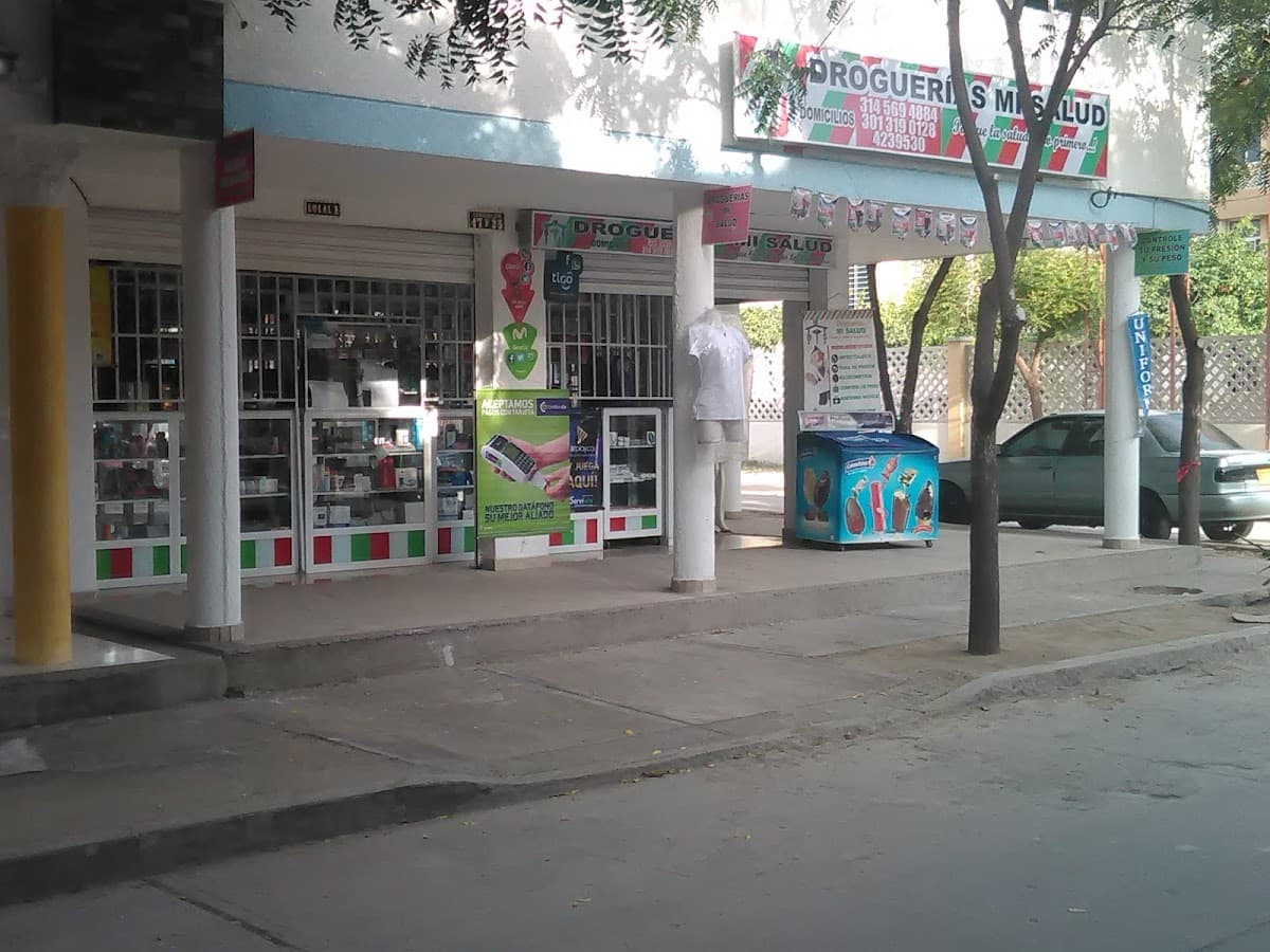 Centro Médico Popular y Policlínica Mi drogueria — foto