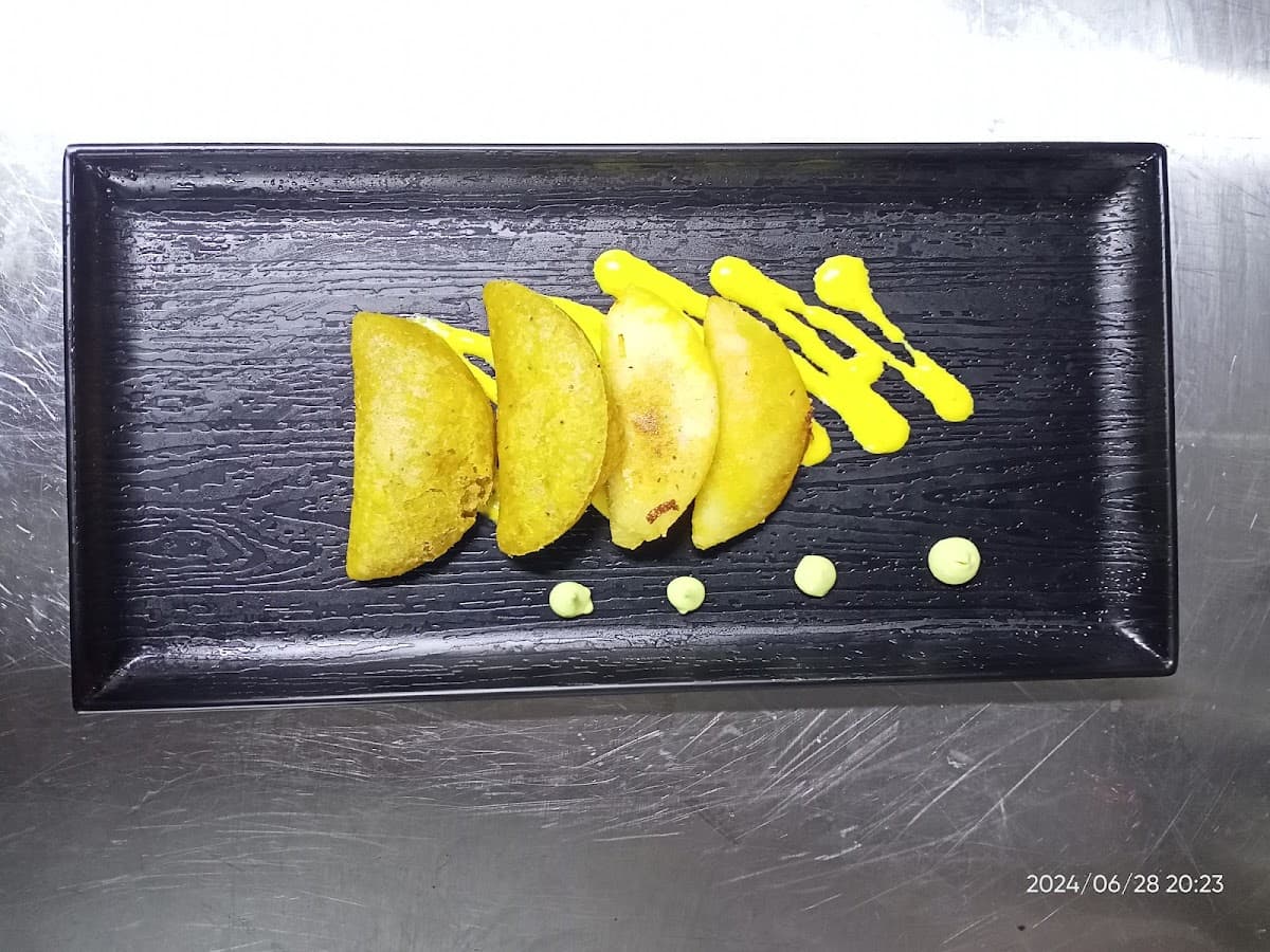 RESTAURANTE LEÑA QUITEÑA SAN MARCOS — foto
