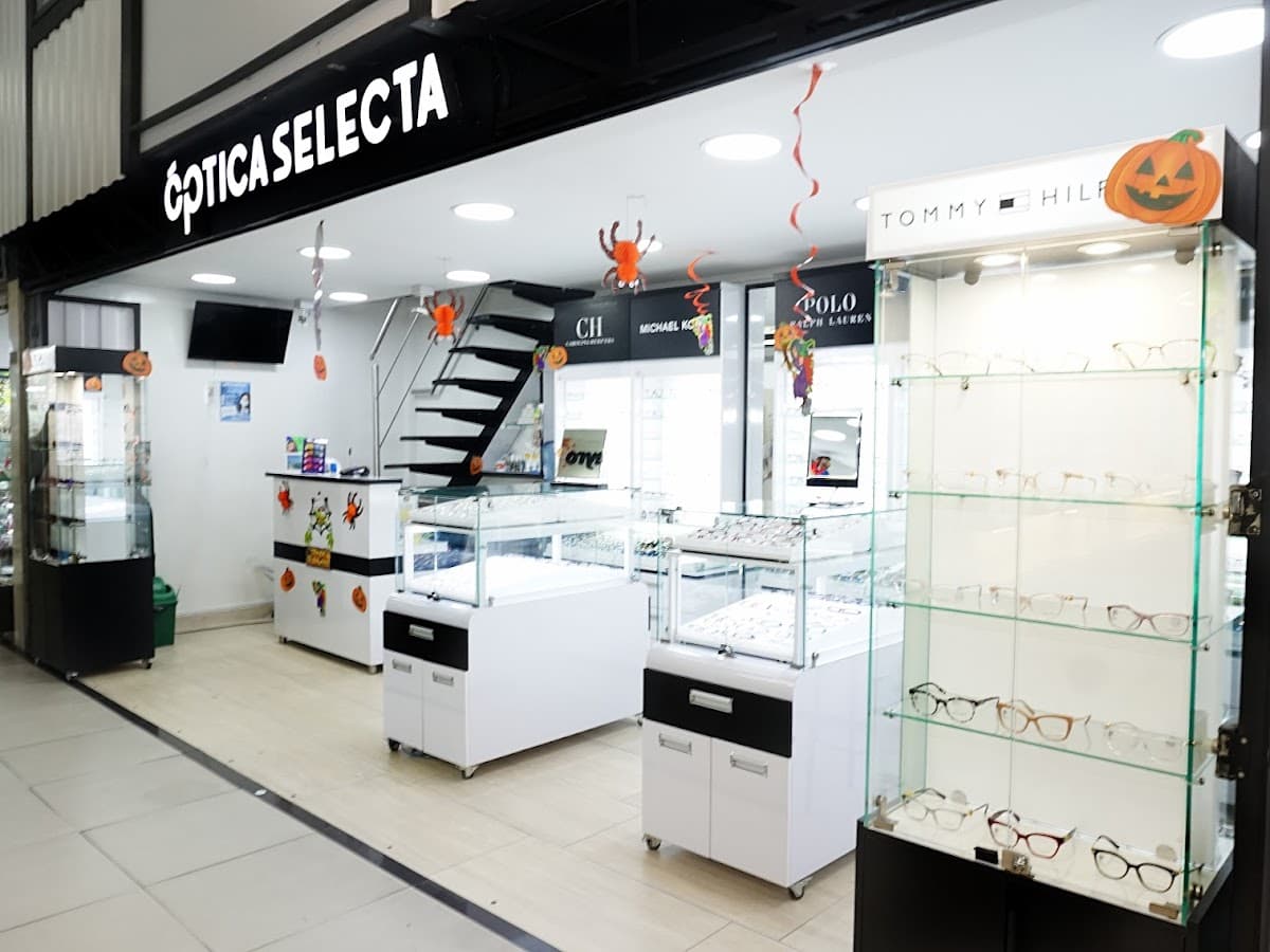 Óptica Selecta Cuarta Etapa — foto