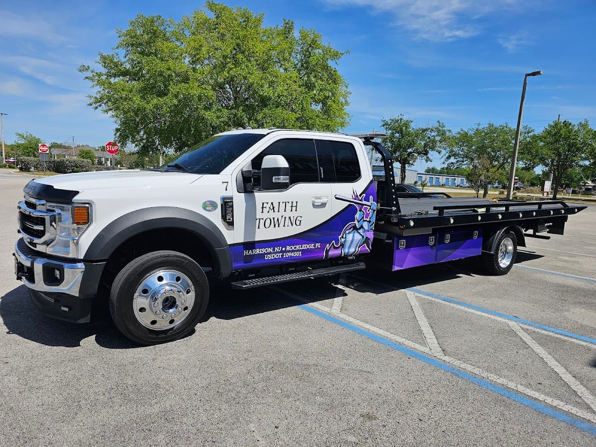 Pure Towing and Roadside Services — foto